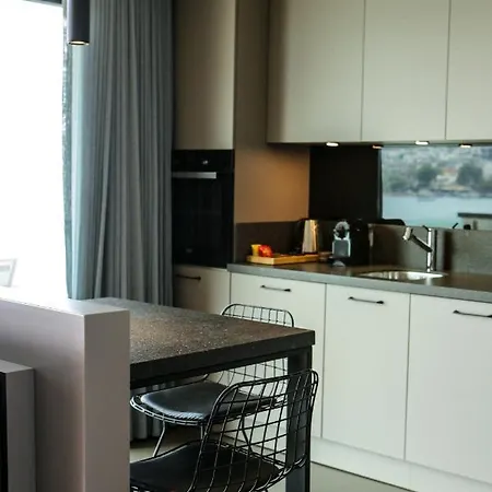 Daire Surfer Caravan Gastro Pub Suites- Adults Only Bodrum