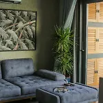 Διαμέρισμα Surfer Caravan Gastro Pub Suites- Adults Only