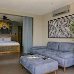 Surfer Caravan Gastro Pub Suites- Adults Only Appartement *