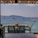 Surfer Caravan Gastro Pub Suites- Adults Only Appartement *