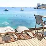 Surfer Caravan Gastro Pub Suites- Adults Only * Bodrum