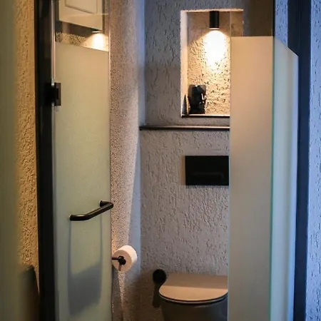 公寓 Surfer Caravan Gastro Pub Suites- Adults Only *