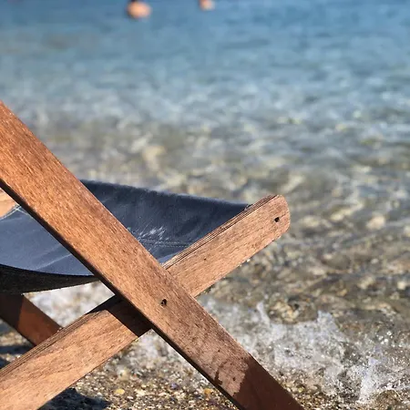 Surfer Caravan Gastro Pub Suites- Adults Only Αλικαρνασσός